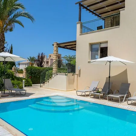 Morpheus - Sandy Beach Villa